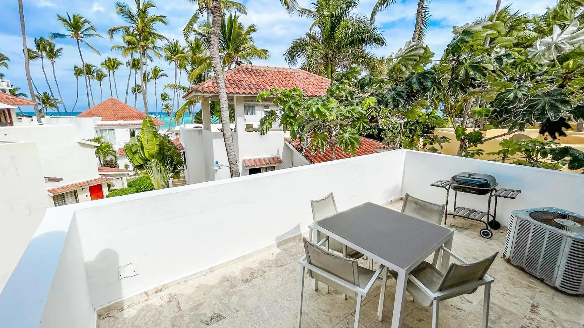 Caribbean Mojito Beach Hotel Wifi Villas And Apartments Long Term Los Corales Beach Club & Spa Punta Cana