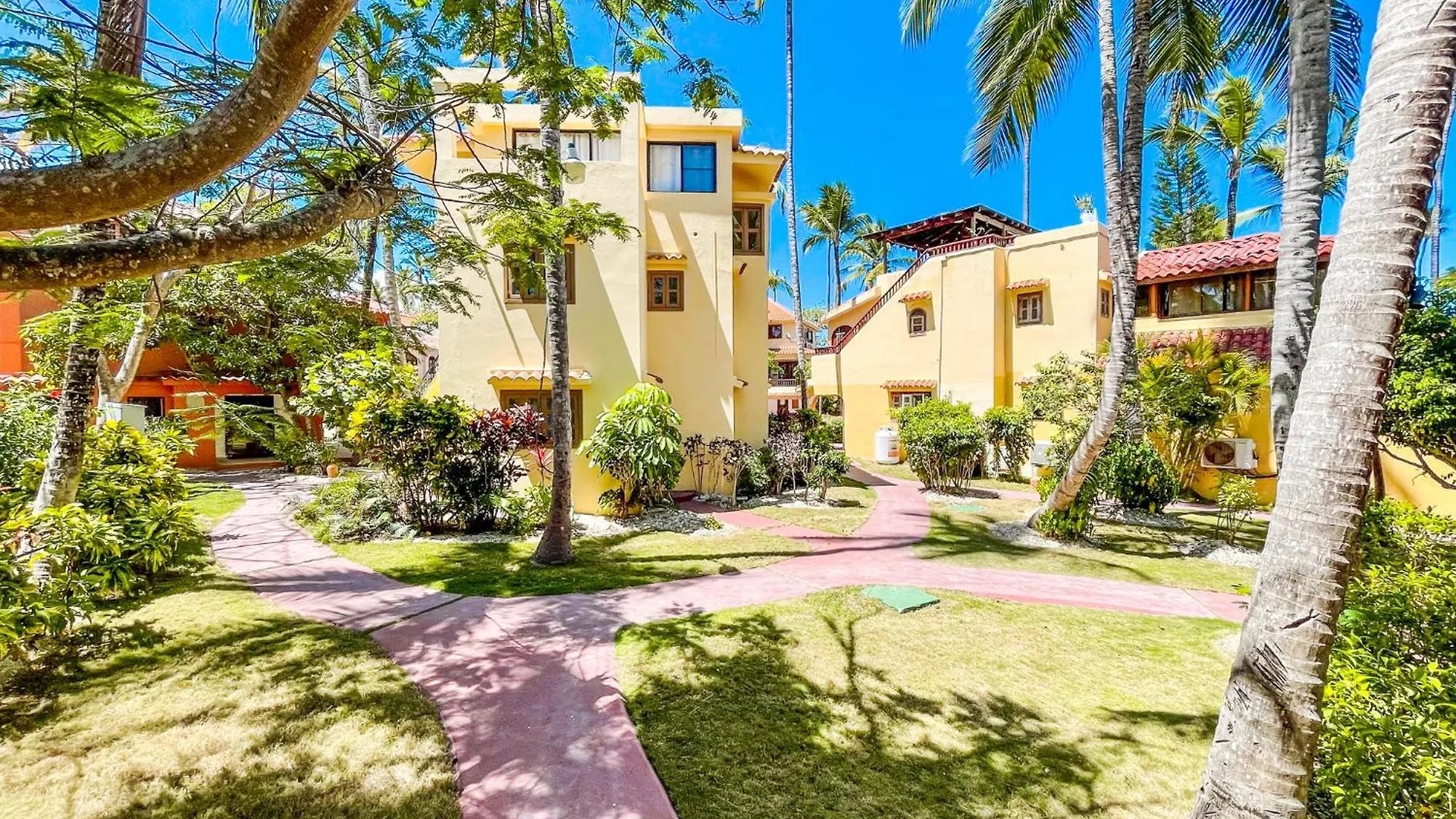*****  Caribbean Mojito Beach Hotel Wifi Villas And Apartments Long Term Los Corales Beach Club & Spa Пунта-Кана Доминиканская Республика