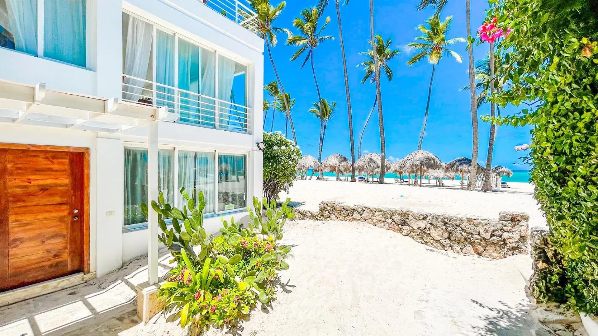 Caribbean Mojito Beach Hotel Wifi Villas And Apartments Long Term Los Corales Beach Club & Spa Пунта-Кана